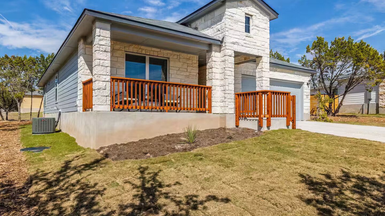 Photo of Outdoor in Highland Lake Estates