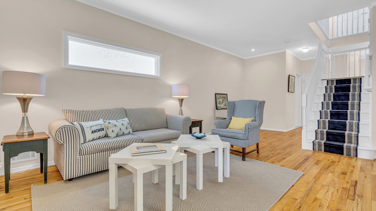 Photo of Livingroom in Keansburg