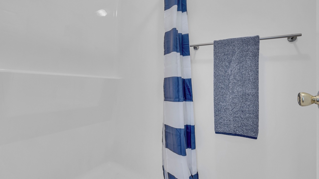 Photo of Bathroom in Keansburg