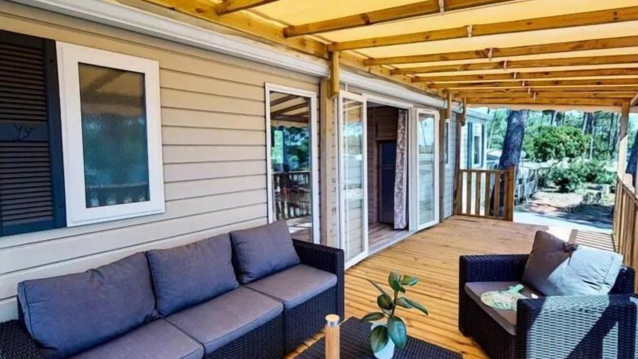 Photo of Patio Balcony in Condrieu