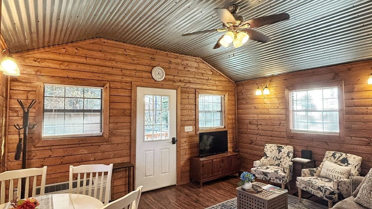 Photo of Livingroom in Montgomery