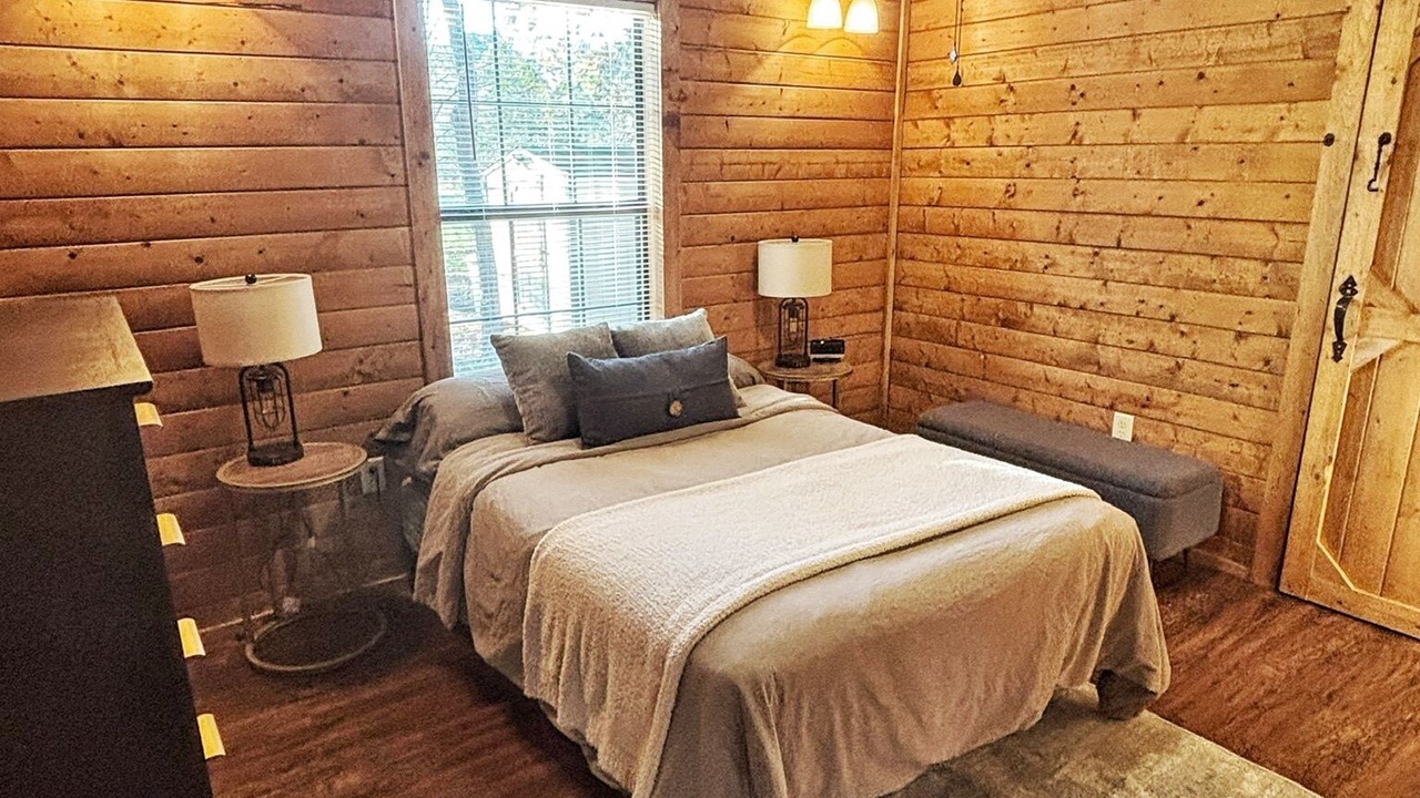 Photo of Bedroom in Montgomery