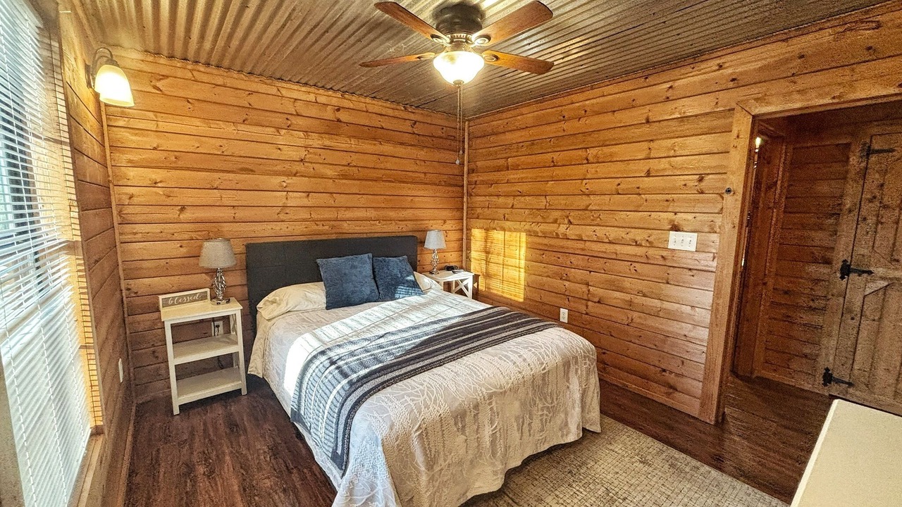 Photo of Bedroom in Montgomery
