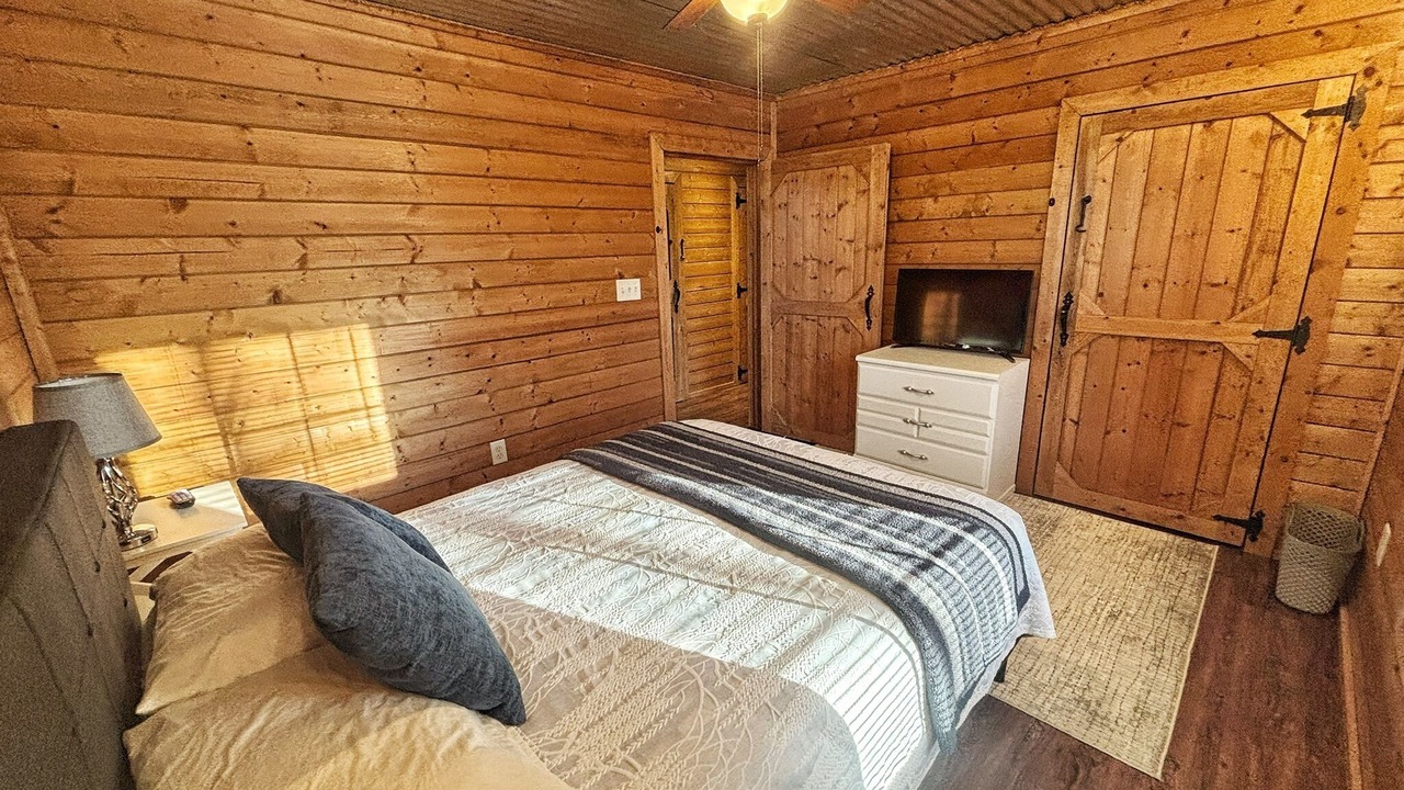 Photo of Bedroom in Montgomery