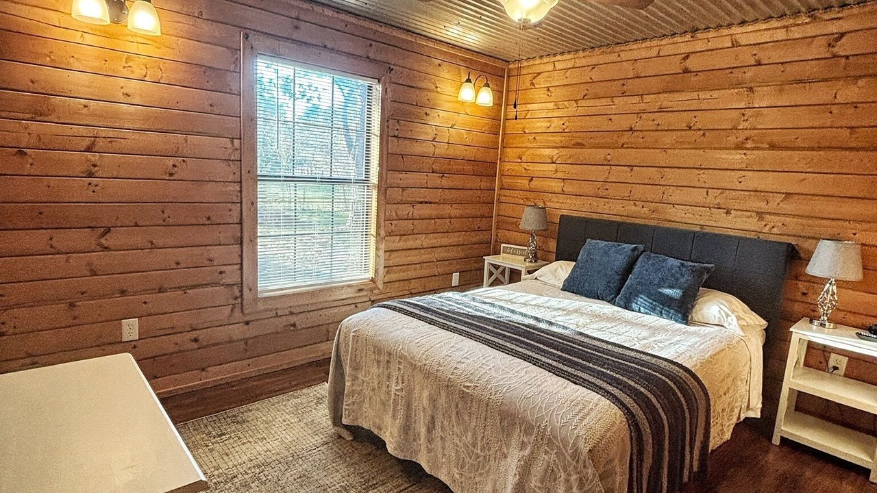 Photo of Bedroom in Montgomery