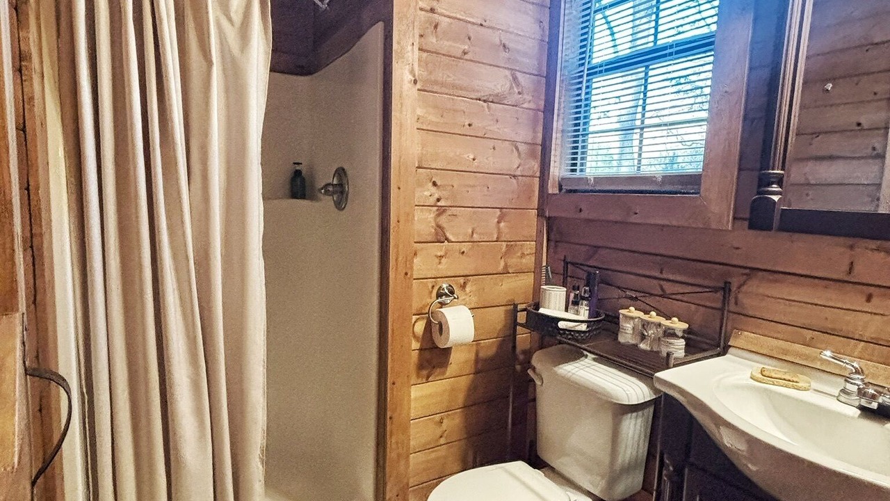 Photo of Bathroom in Montgomery