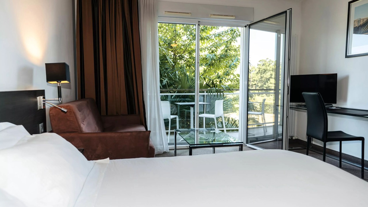 Photo of Bedroom in Carquefou