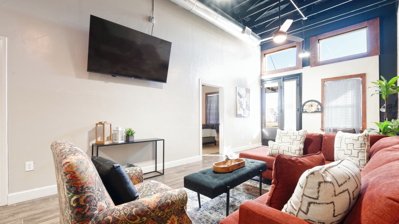 Photo of Livingroom in Baird