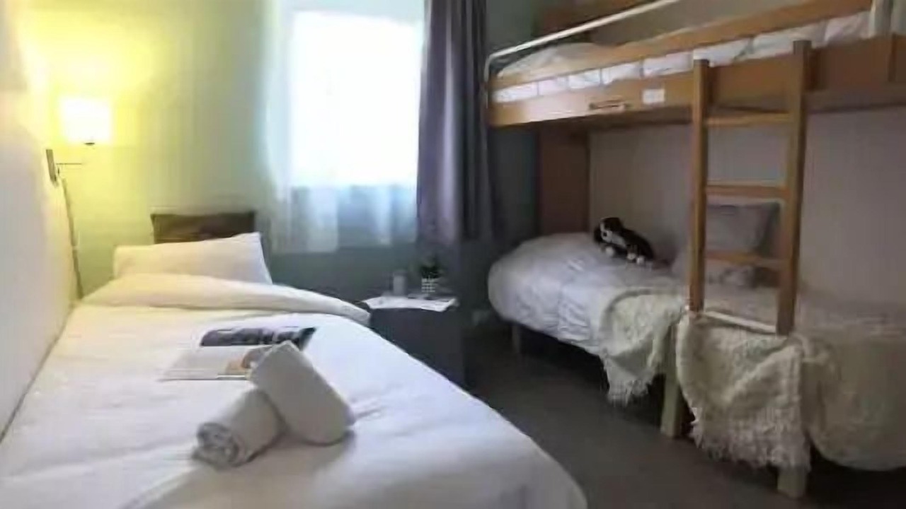 Photo of Bedroom in Forges-les-Eaux