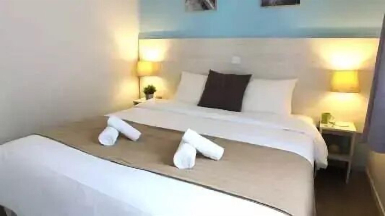 Photo of Bedroom in Forges-les-Eaux
