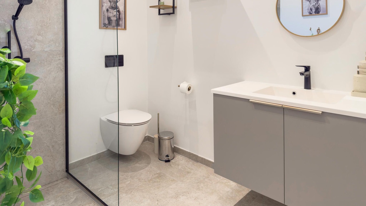 Photo of Bathroom in Femmøller