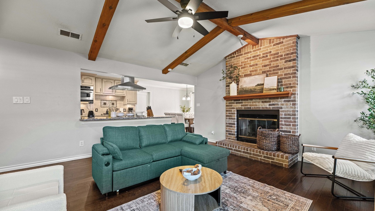Photo of Livingroom in Denton