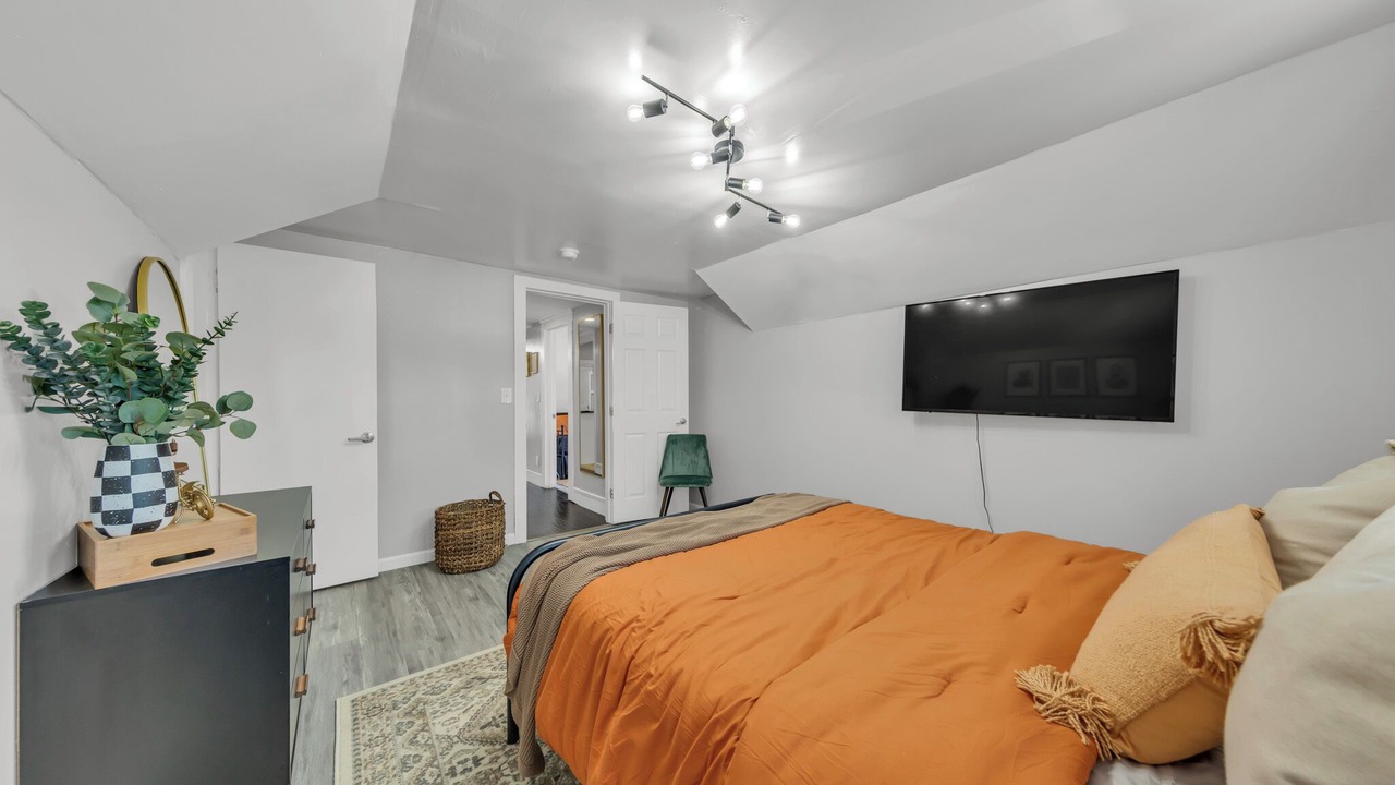 Photo of Bedroom in North Oak Park