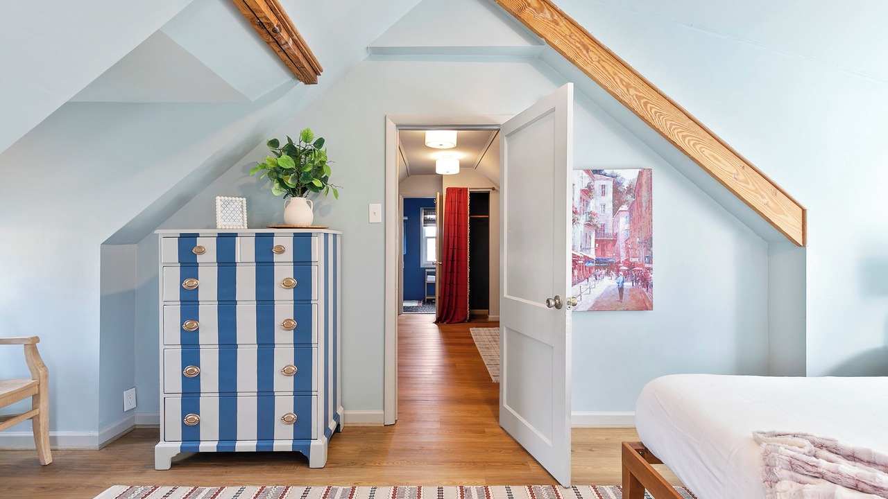 Photo of Bedroom in Lakeside