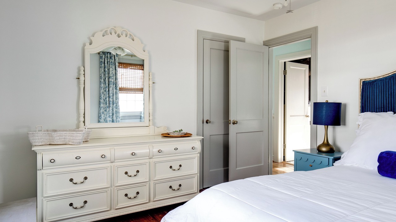Photo of Bedroom in Lakeside