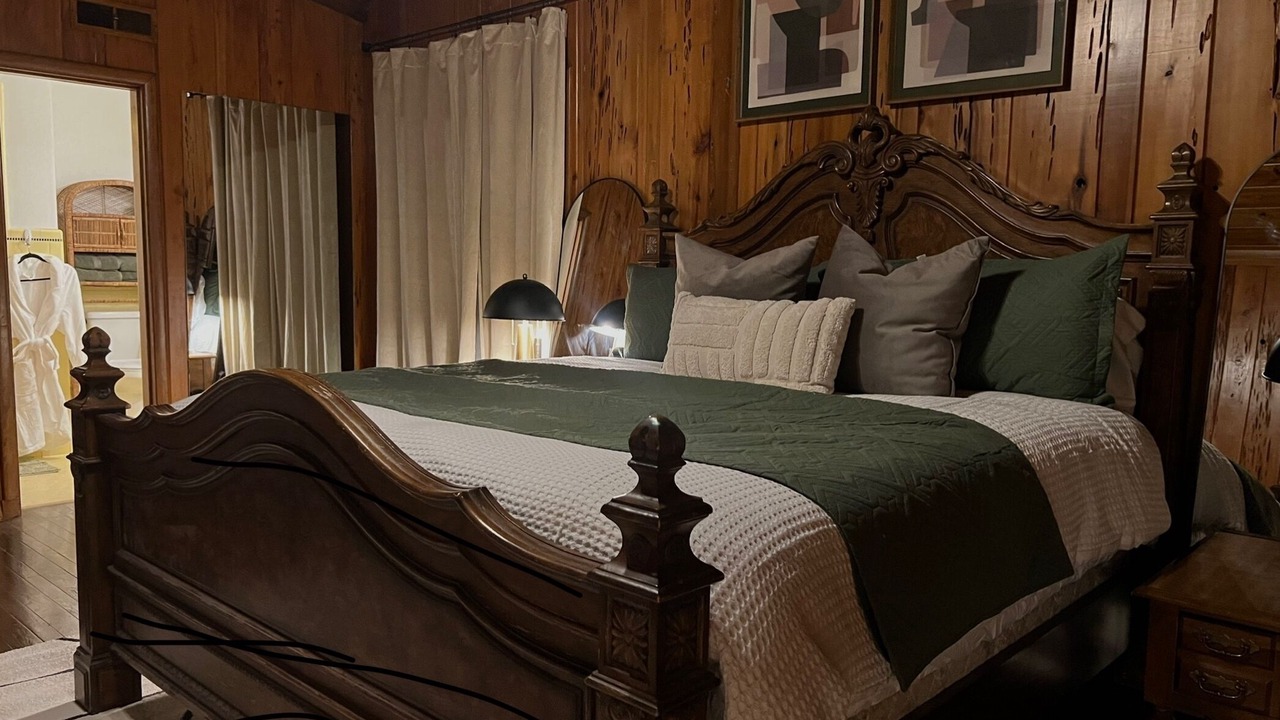 Photo of Bedroom in South Overton