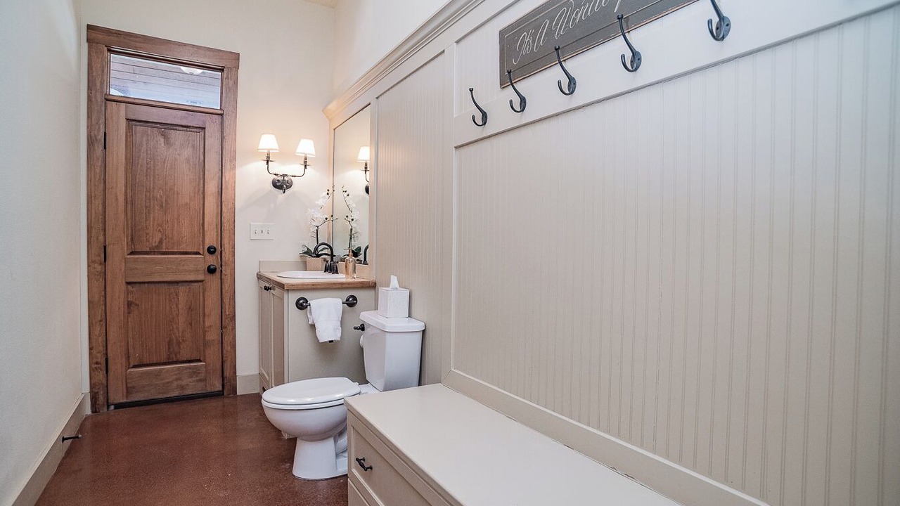 Photo of Bathroom in McQueeney