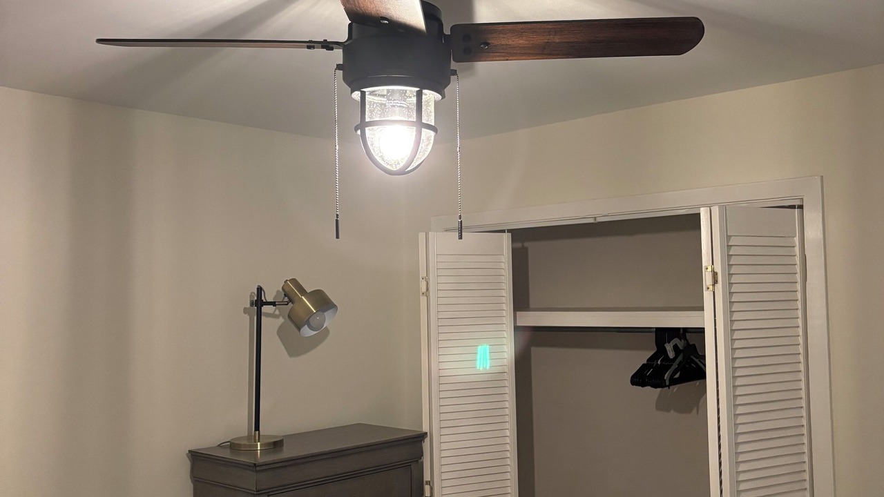 Photo of Bedroom in Algiers Point