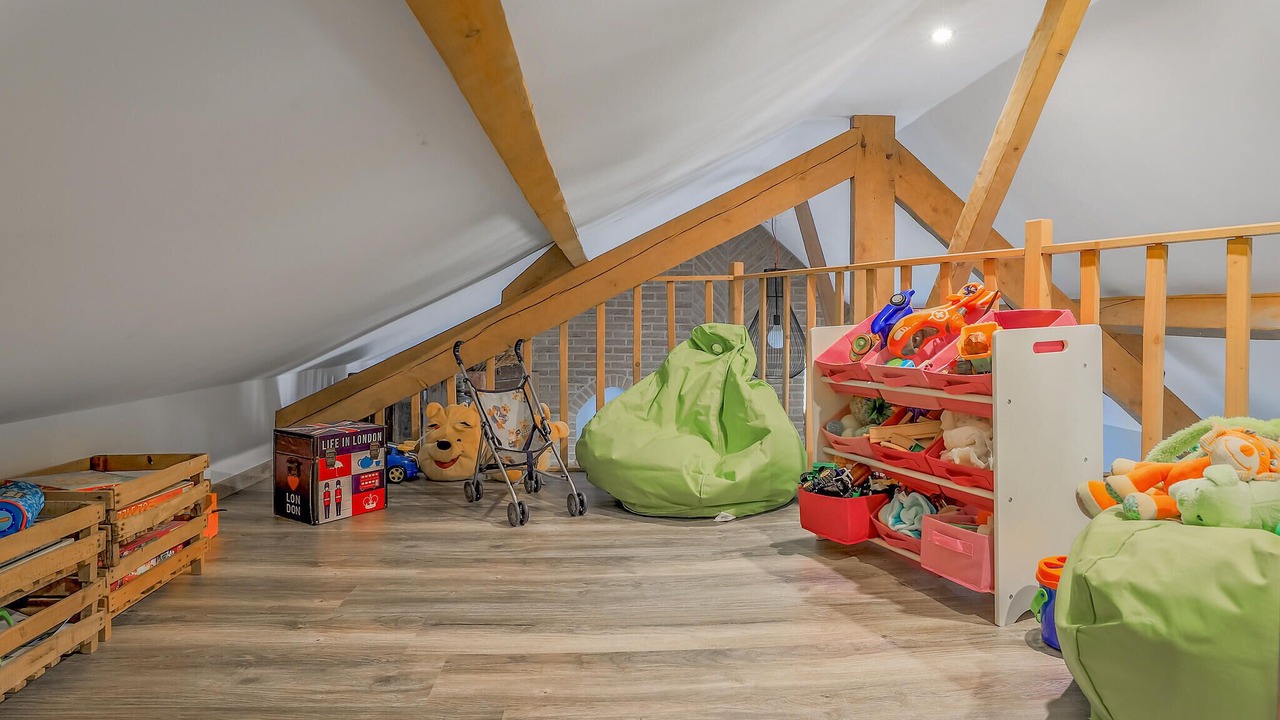 Photo of Others in Eringhem