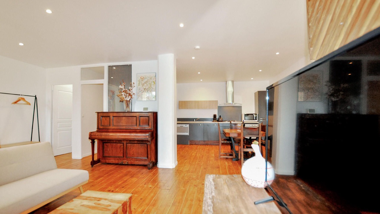 Photo of Bedroom in Le Somail