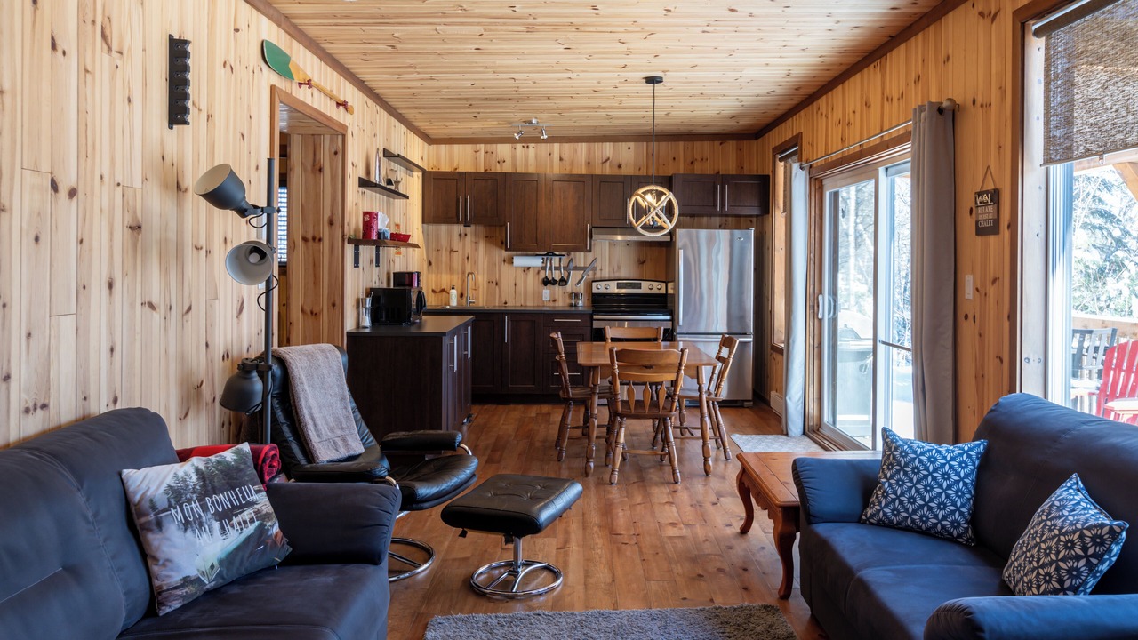 Photo of Livingroom in Riviere-a-Pierre