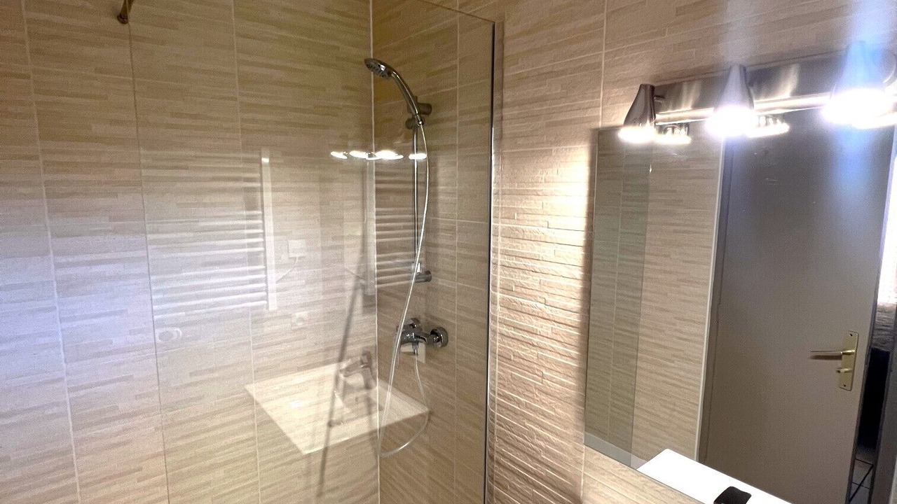 Photo of Bathroom in Les Hauts de Canet