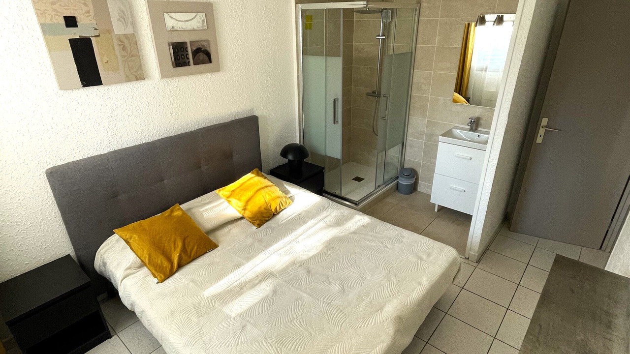 Photo of Bedroom in Les Hauts de Canet