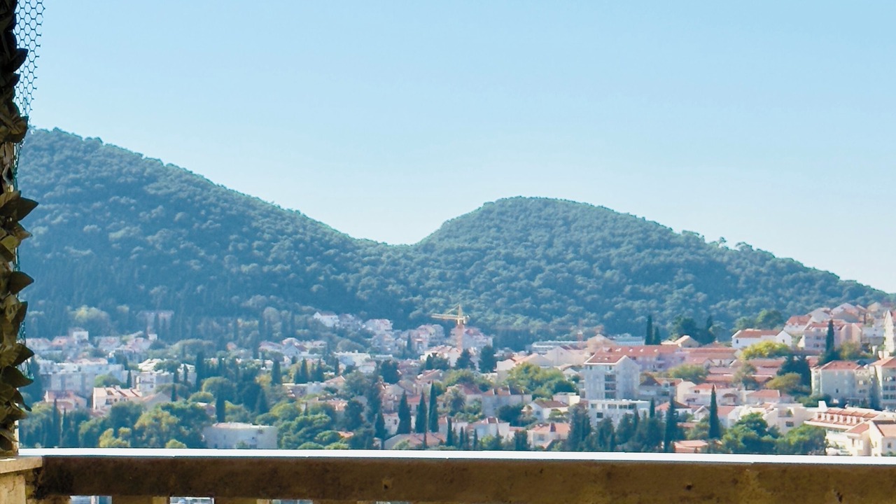 Photo of Outdoor in Gruz