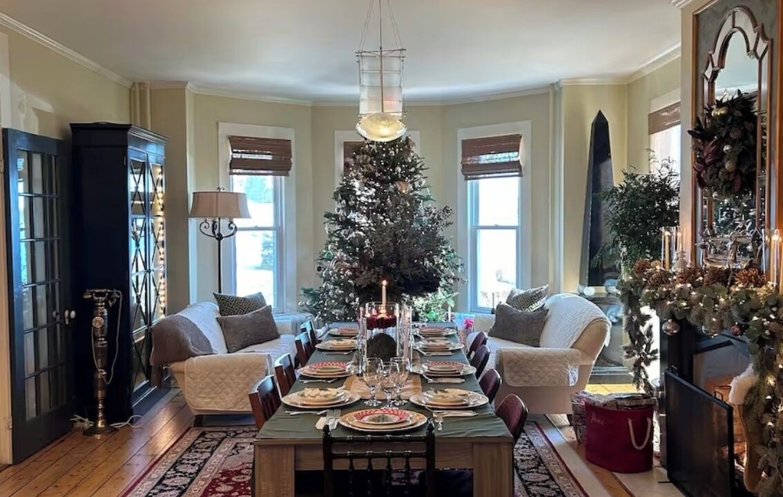 Photo of Others in New London