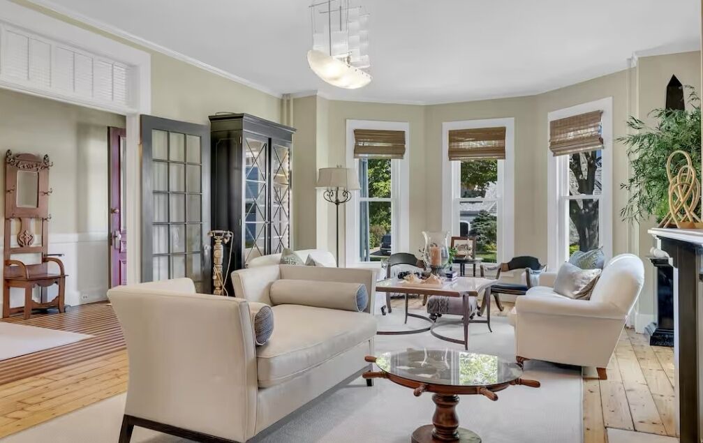 Photo of Others in New London