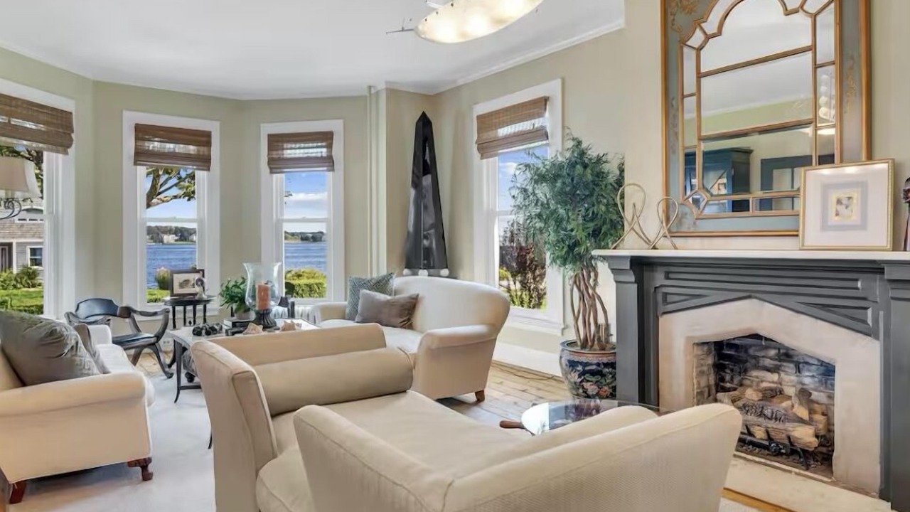 Photo of Livingroom in New London