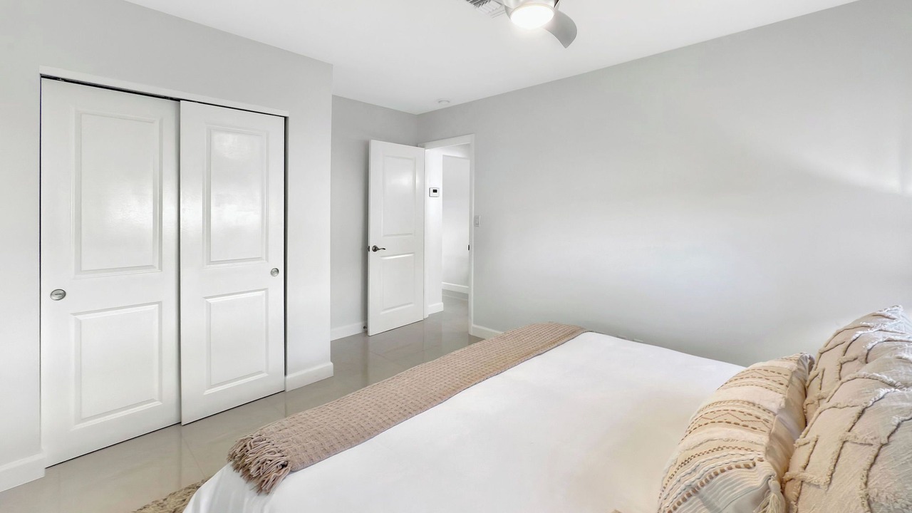 Photo of Bedroom in Coral Shores