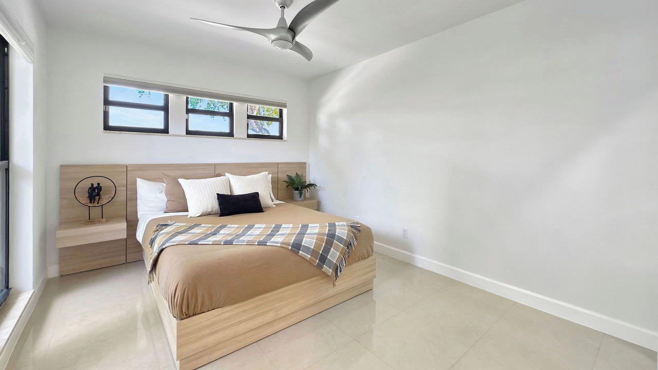 Photo of Bedroom in Coral Shores