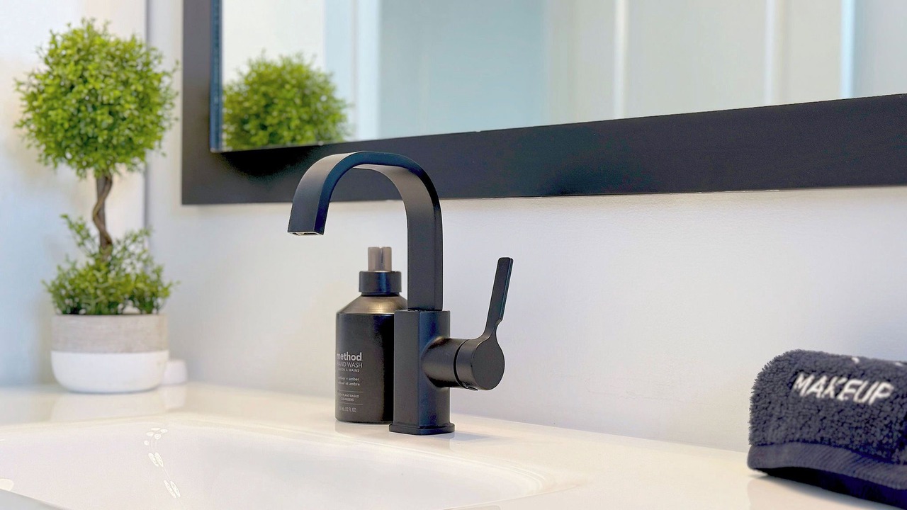 Photo of Bathroom in Coral Shores