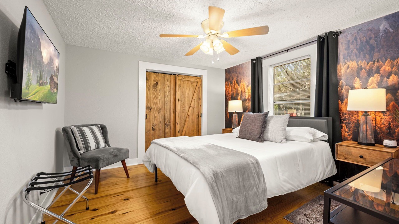Photo of Bedroom in Tomball