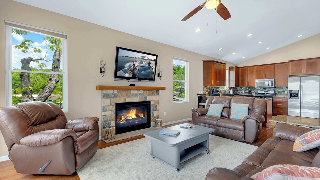 Photo of Livingroom in Sunrise Beach