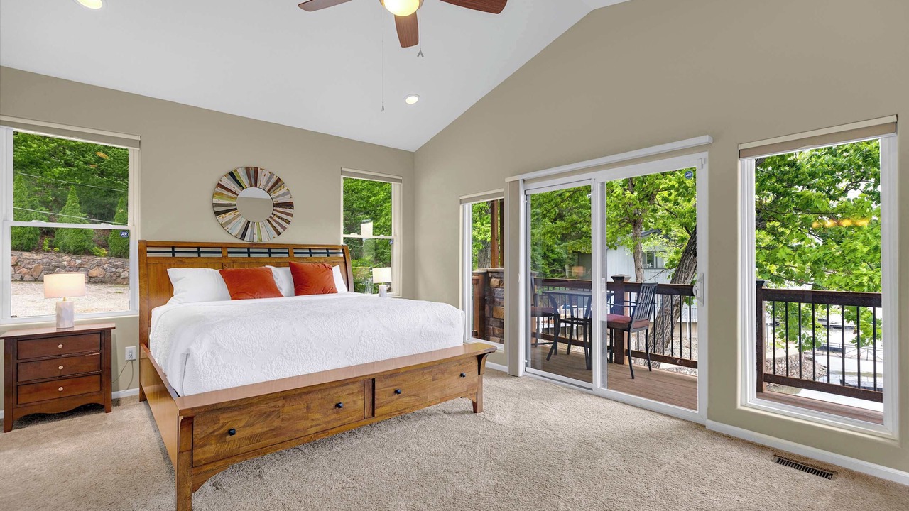 Photo of Bedroom in Sunrise Beach