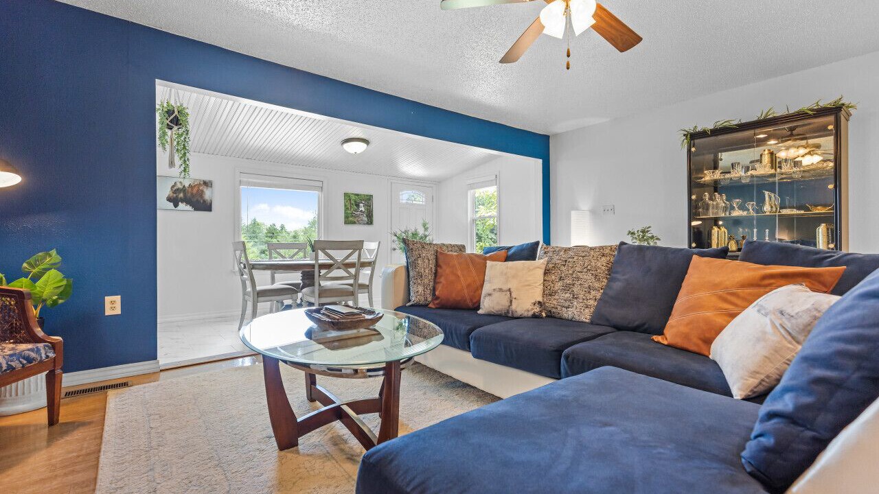 Photo of Livingroom in Harrison