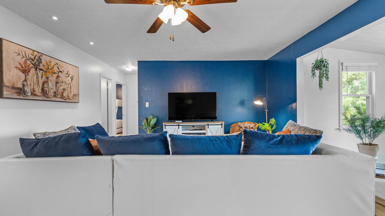 Photo of Livingroom in Harrison