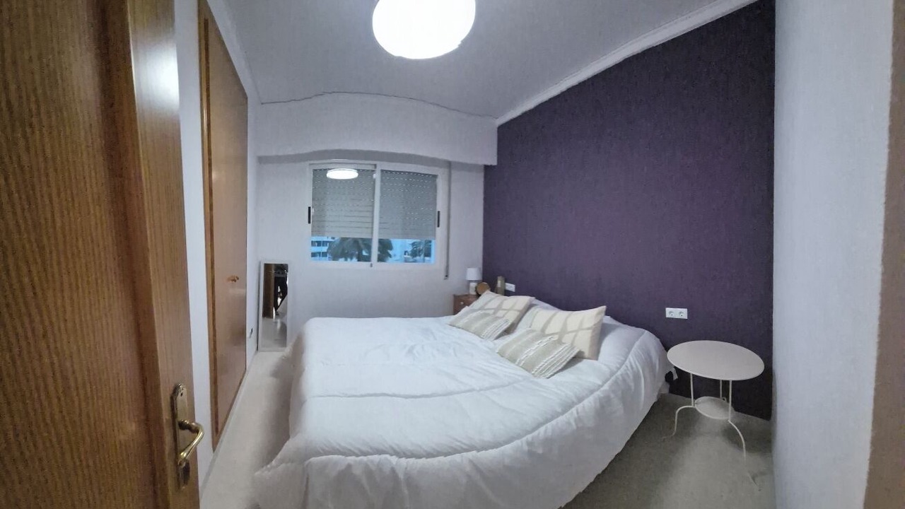 Photo of Bedroom in Piles