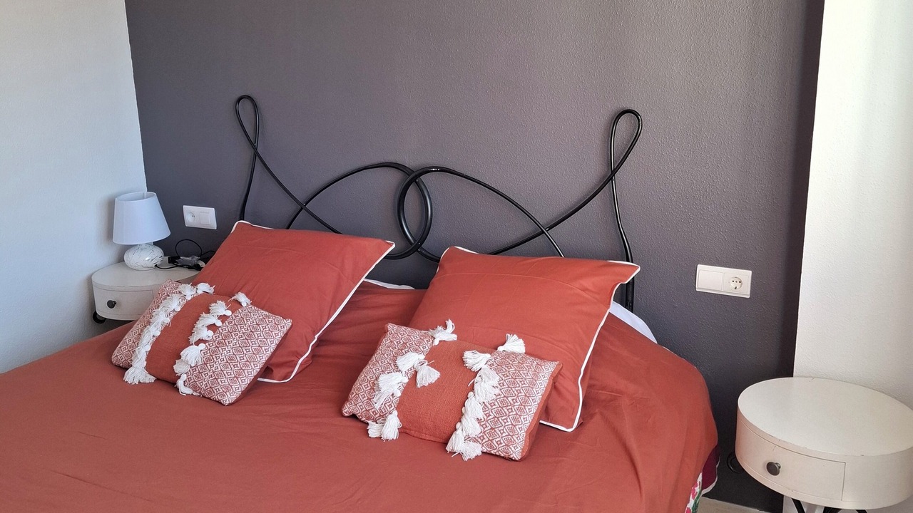 Photo of Bedroom in Piles