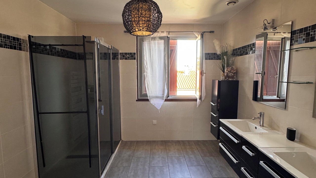 Photo of Bathroom in Saint-Andre