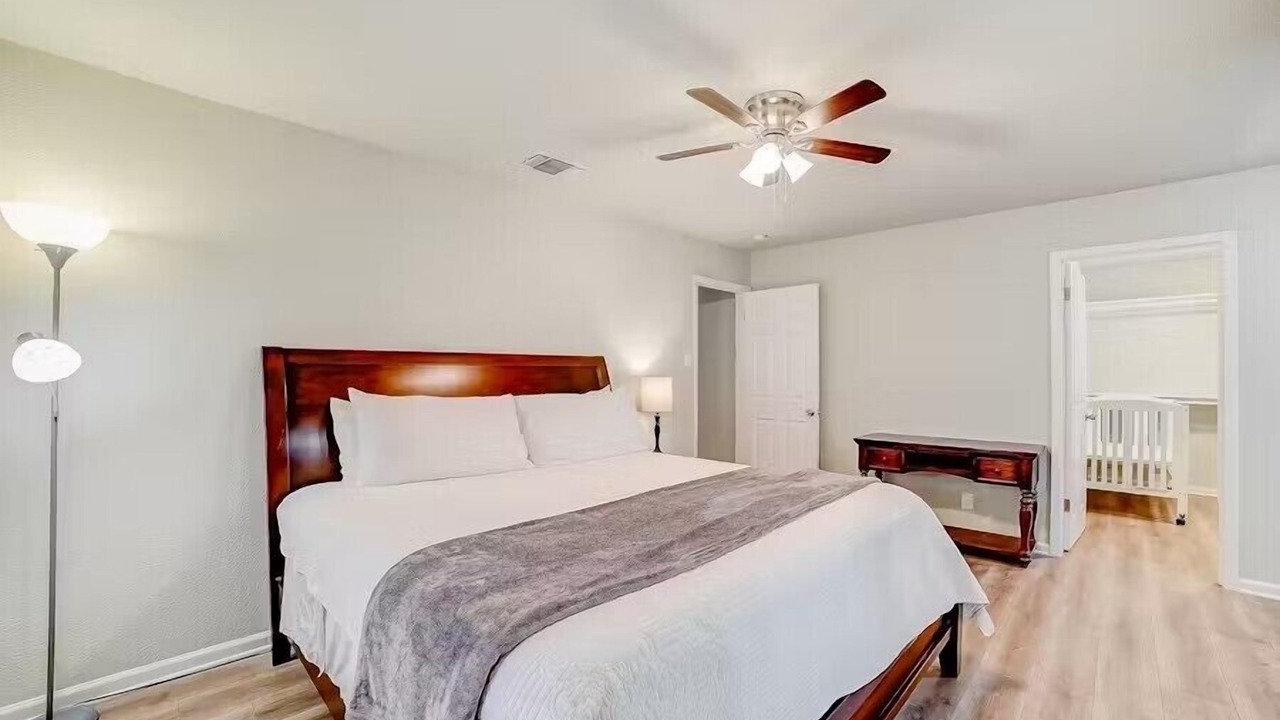 Photo of Bedroom in Pecan Valley