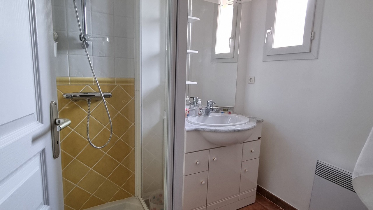 Photo of Bathroom in Faugeres