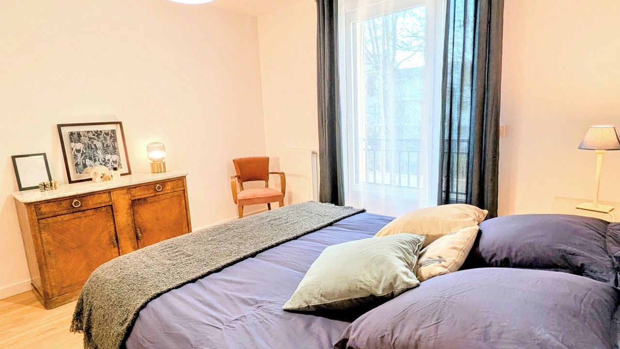Photo of Bedroom in Le Parc Saint-Maur
