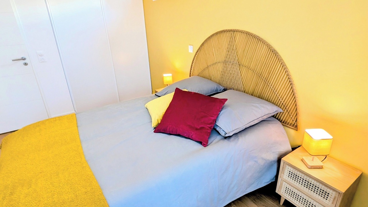 Photo of Bedroom in Le Parc Saint-Maur
