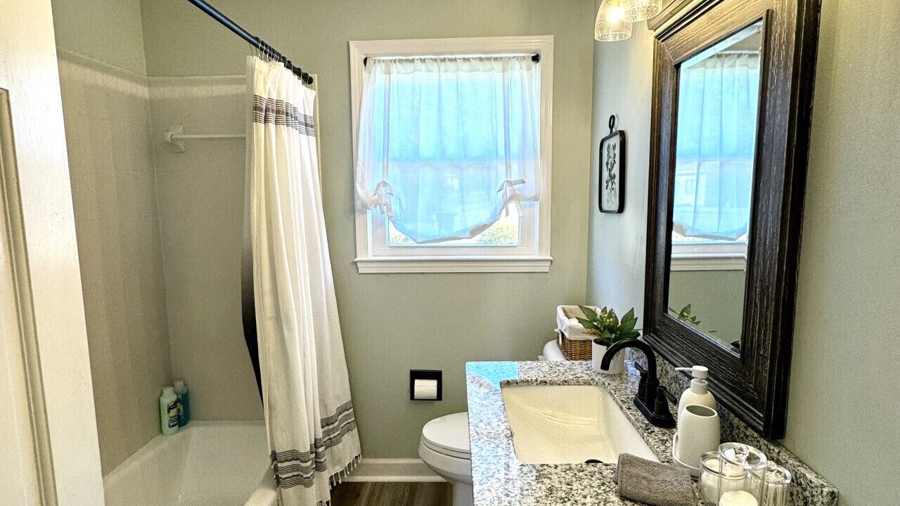 Photo of Bathroom in Rosewood