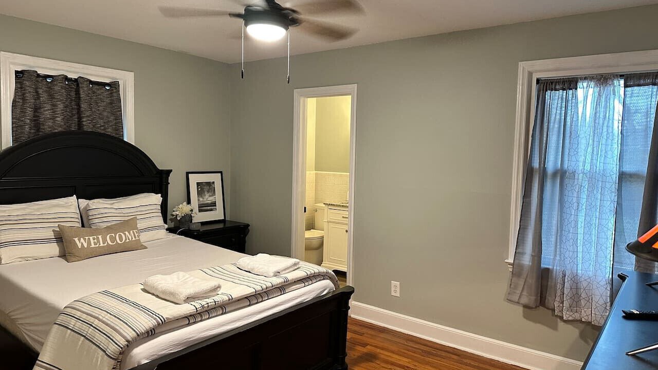 Photo of Bedroom in Rosewood