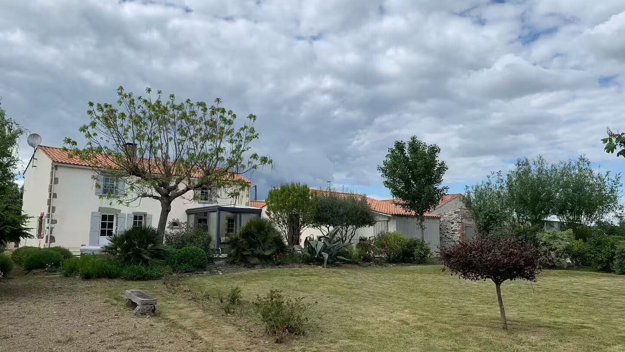Photo of Outdoor in Poiroux