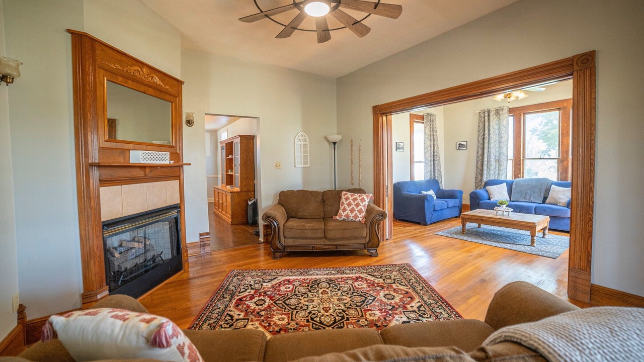 Photo of Livingroom in Perry